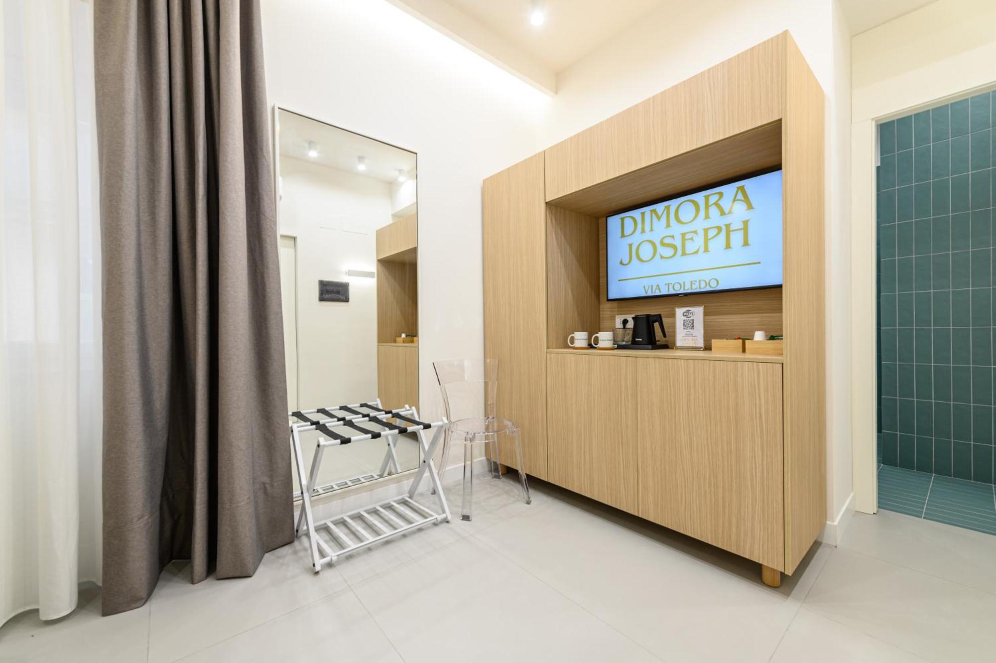 Dimora Joseph Via Toledo Hotel Naples Exterior photo
