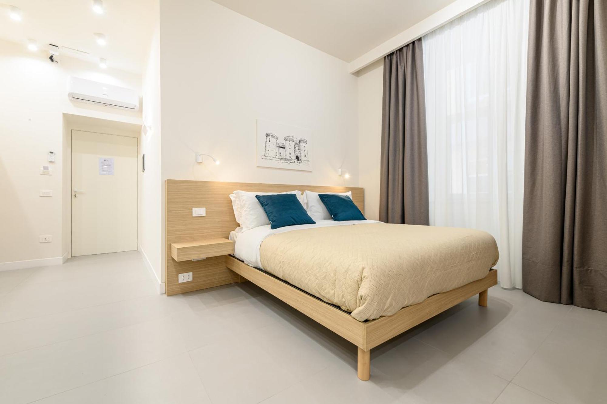 Dimora Joseph Via Toledo Hotel Naples Exterior photo