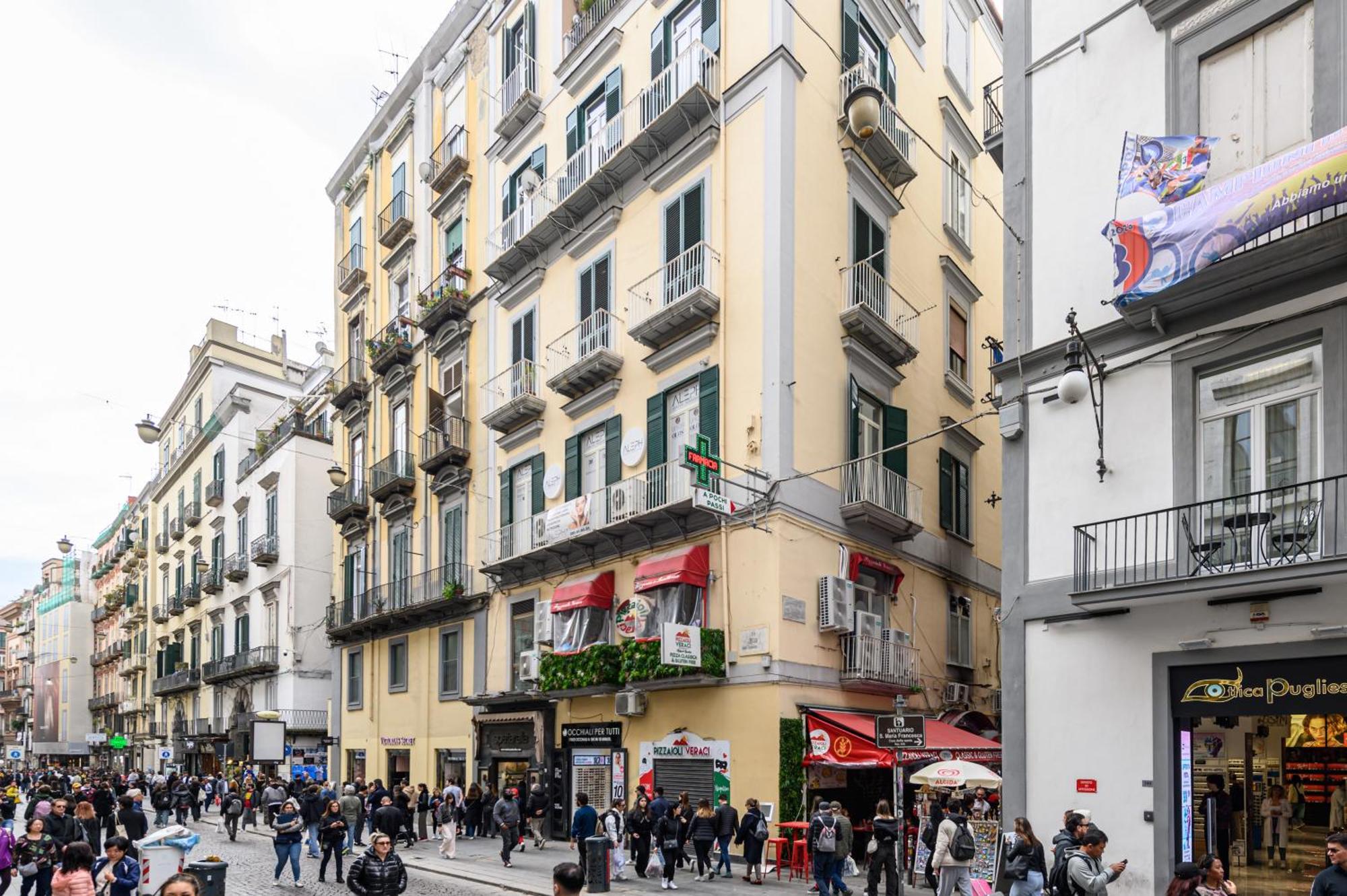 Dimora Joseph Via Toledo Hotel Naples Exterior photo